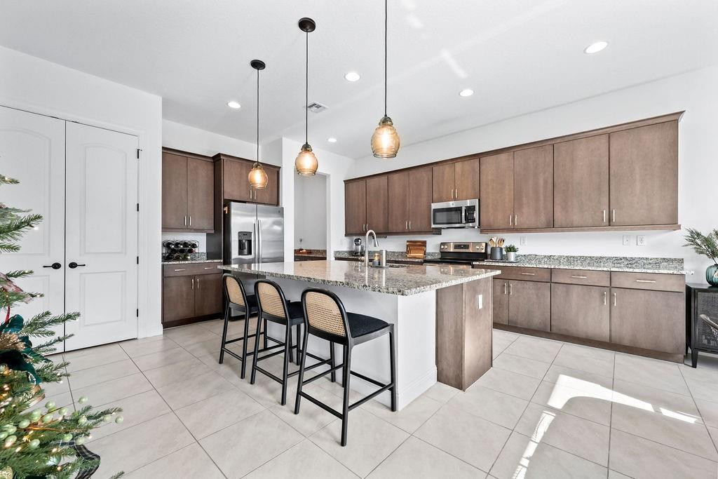 8560 NW 39 Court
