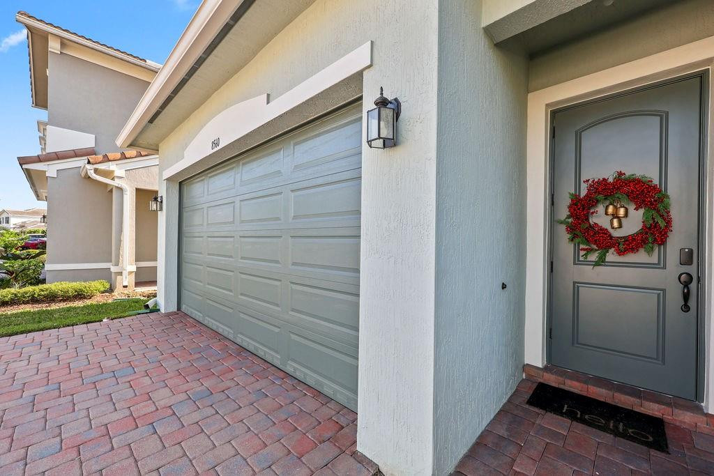 8560 NW 39 Court