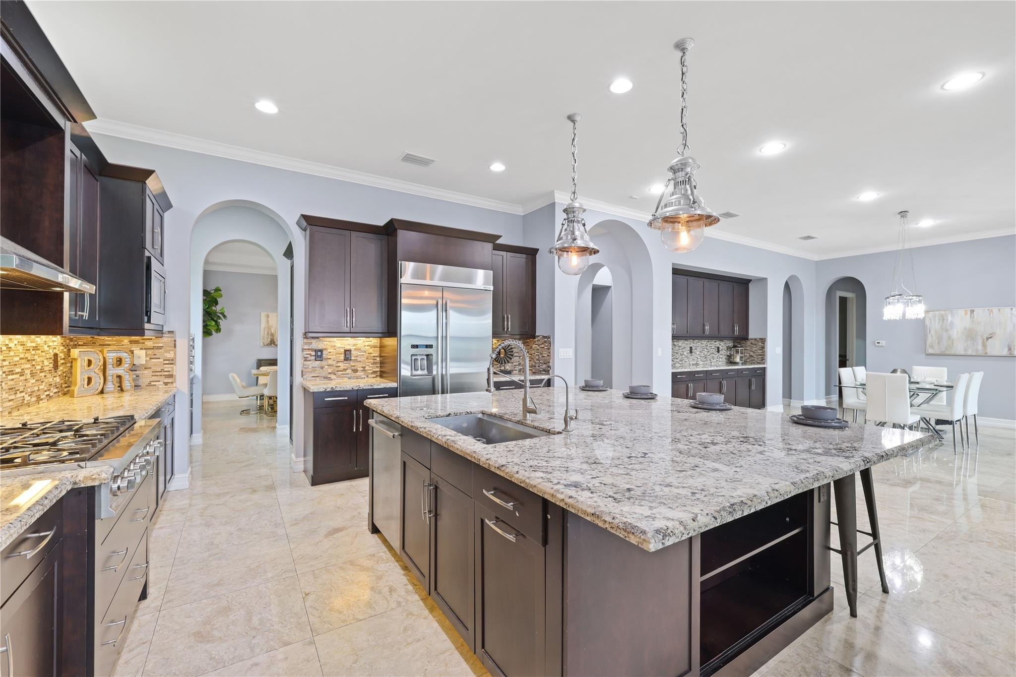 11000 Watercrest Cir