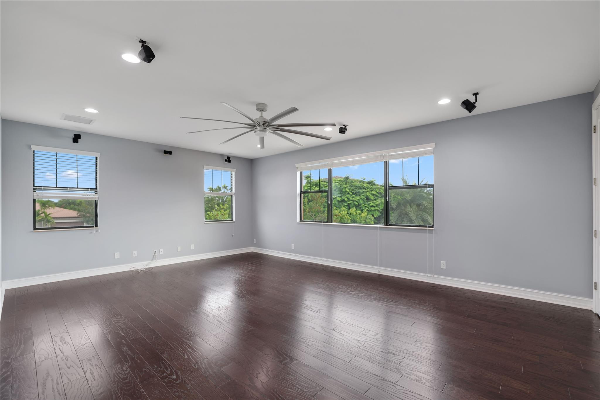 11000 Watercrest Cir