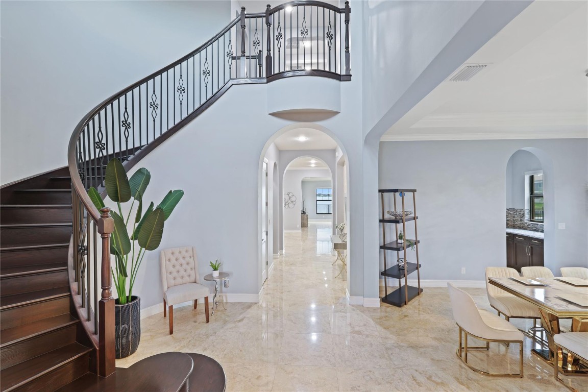 11000 Watercrest Cir