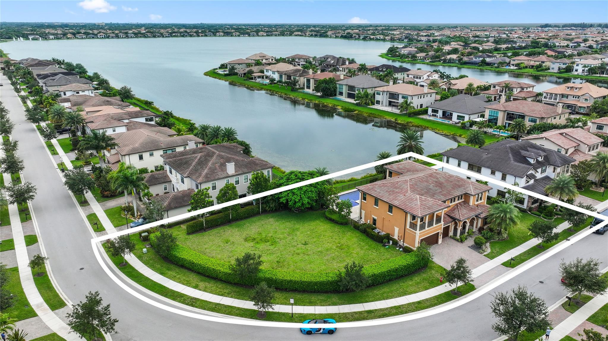 11000 Watercrest Cir