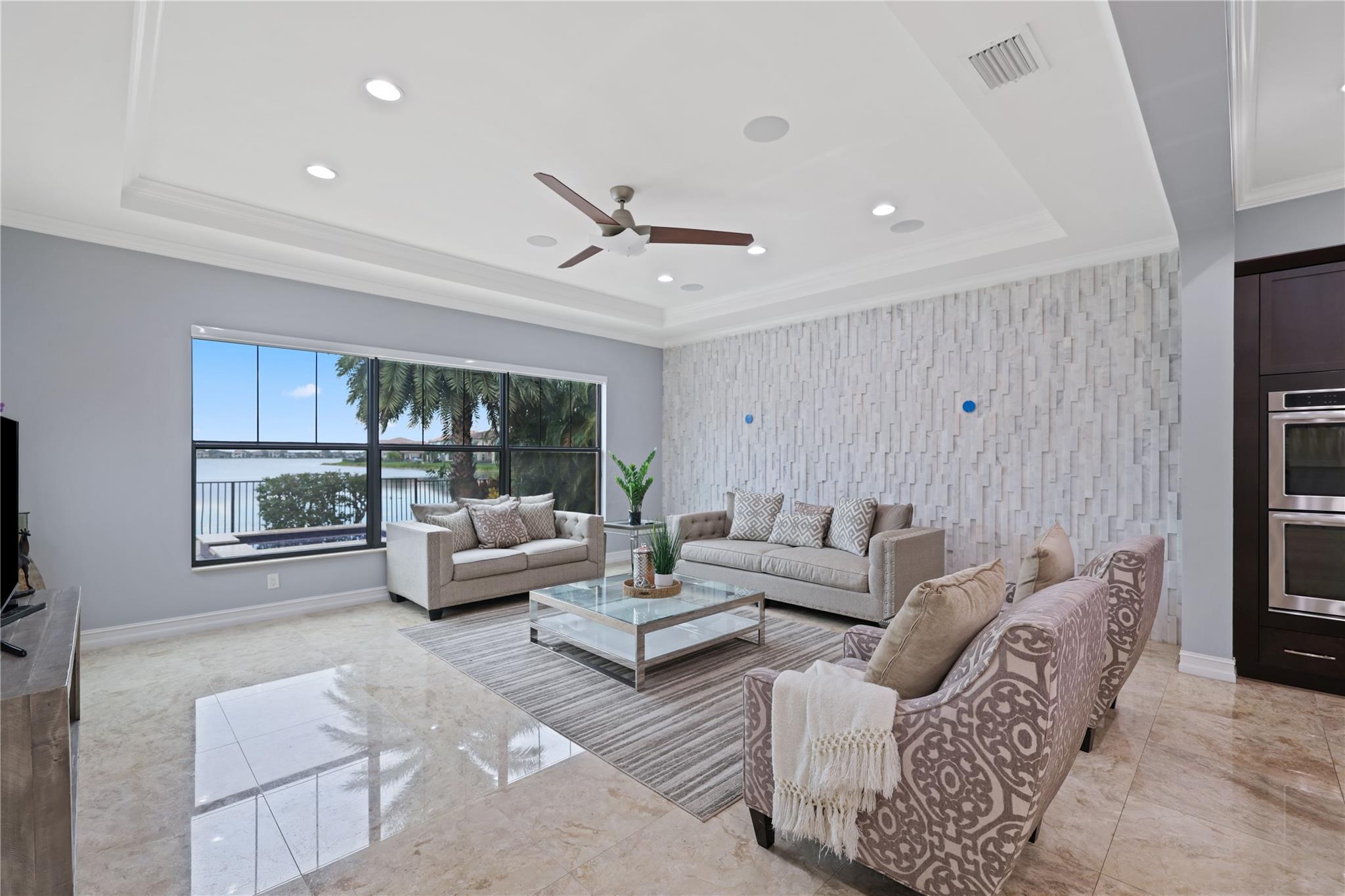 11000 Watercrest Cir