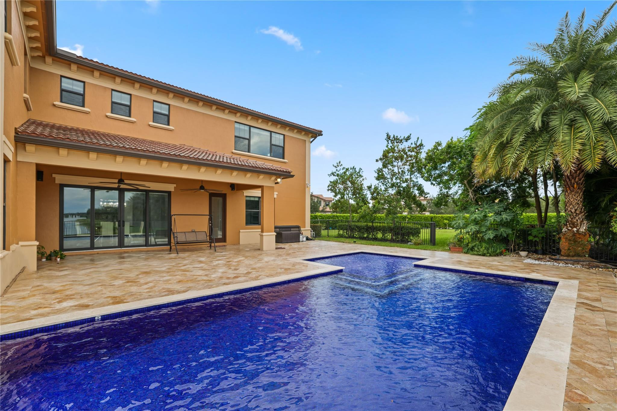 11000 Watercrest Cir