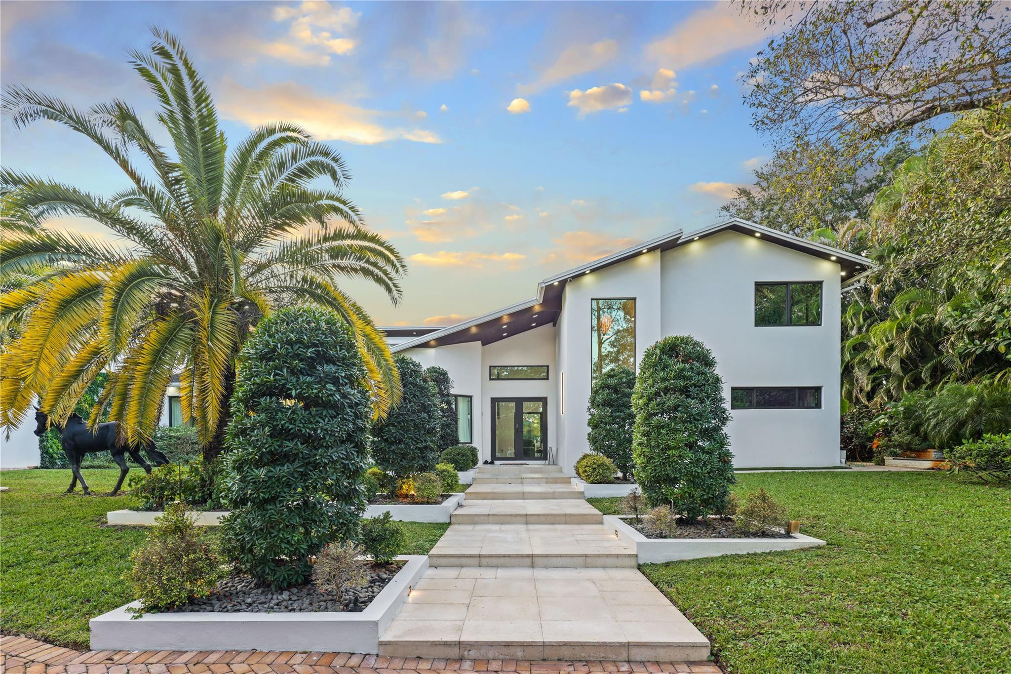 5251 NW 80th Ter