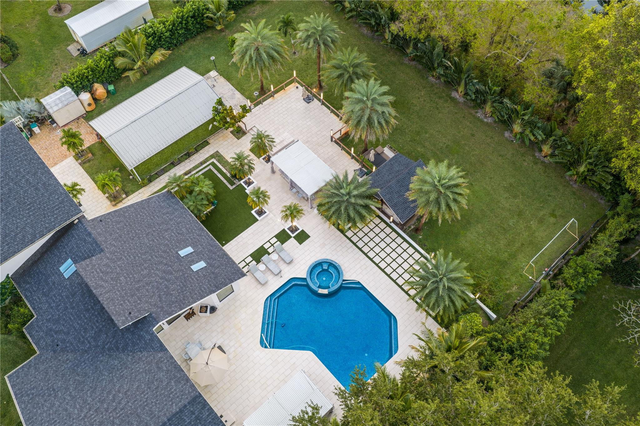 5251 NW 80th Ter