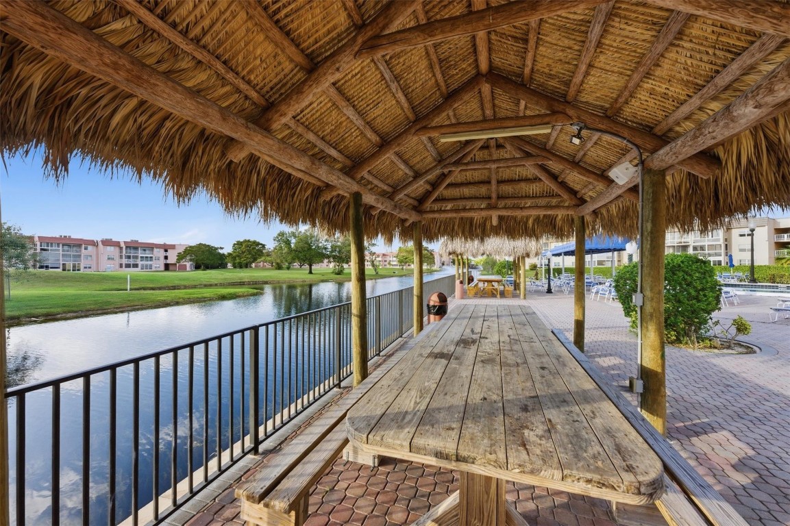 9460 Sunrise Lakes Boulevard Unit: 112