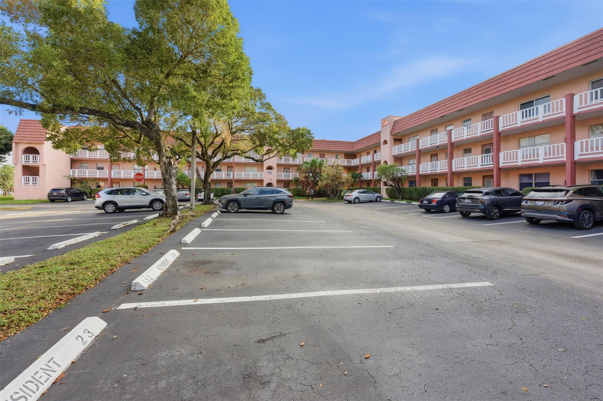 9460 Sunrise Lakes Boulevard Unit: 112