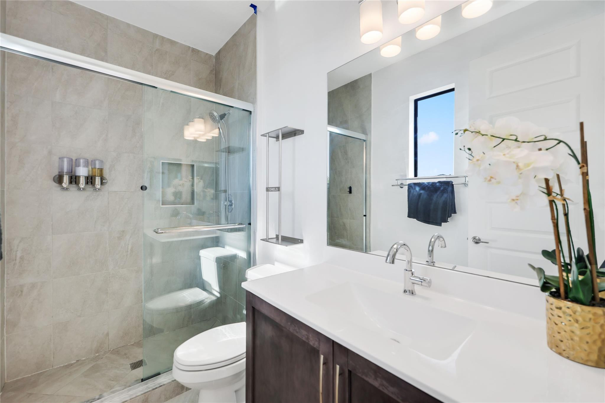 10705 Aqua Ct