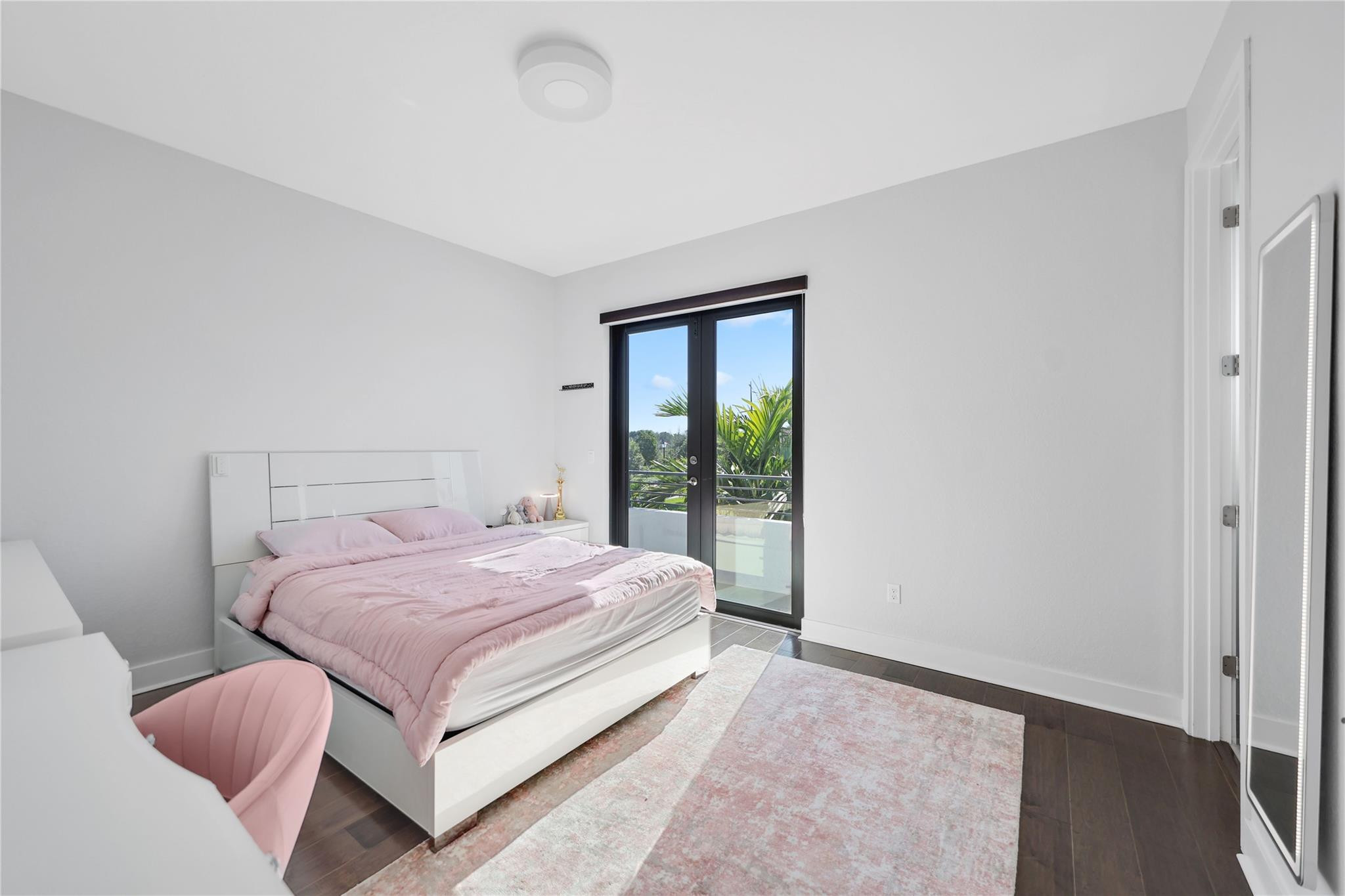 10705 Aqua Ct
