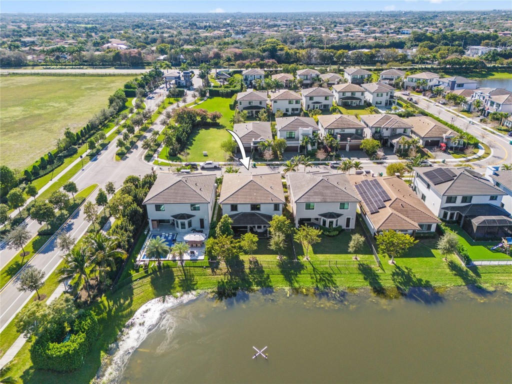 10705 Aqua Ct