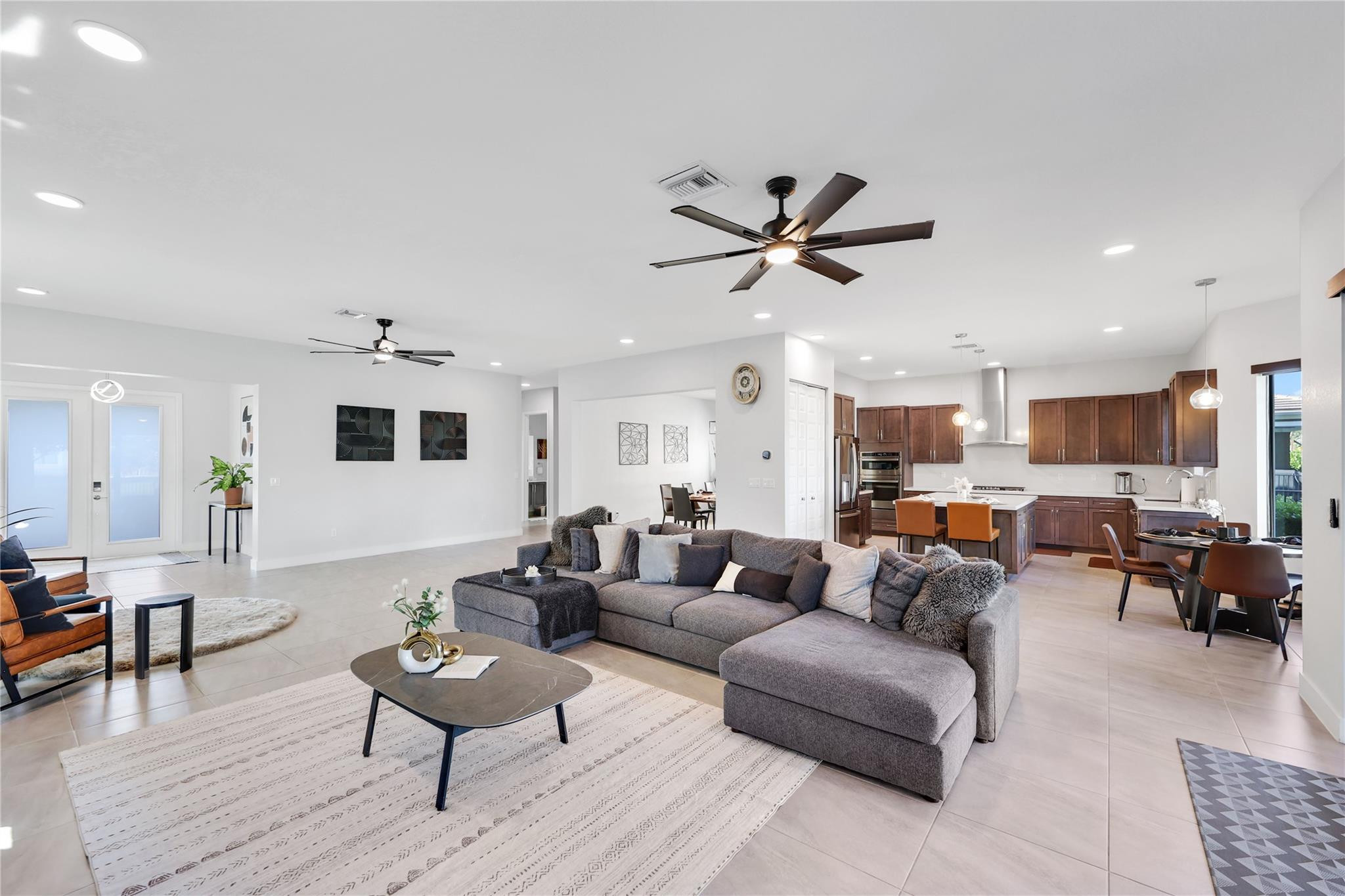 10705 Aqua Ct
