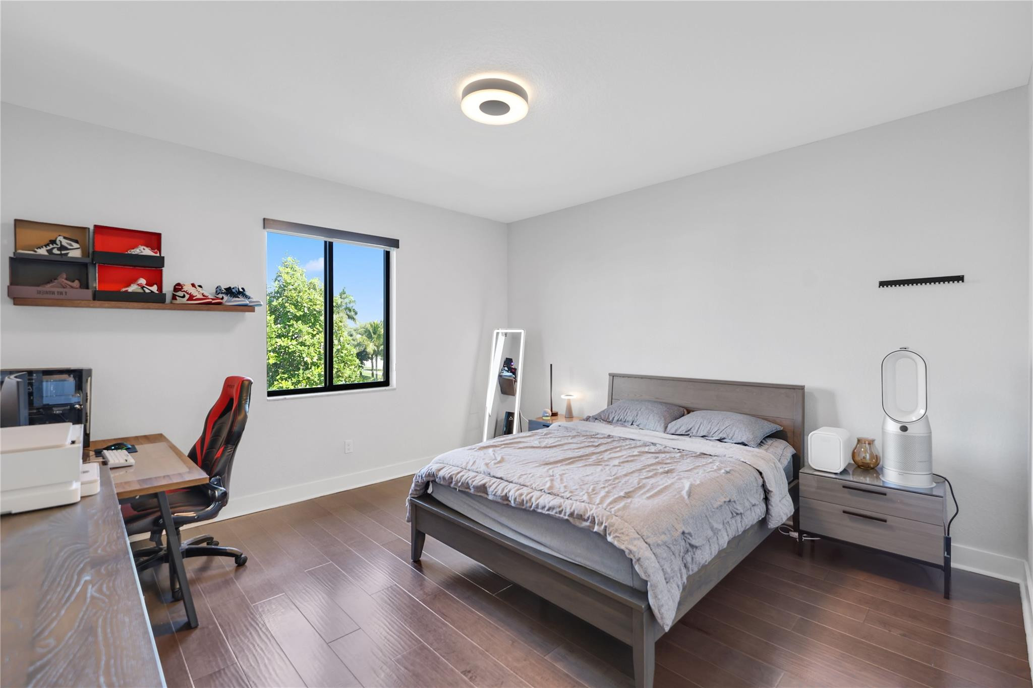 10705 Aqua Ct