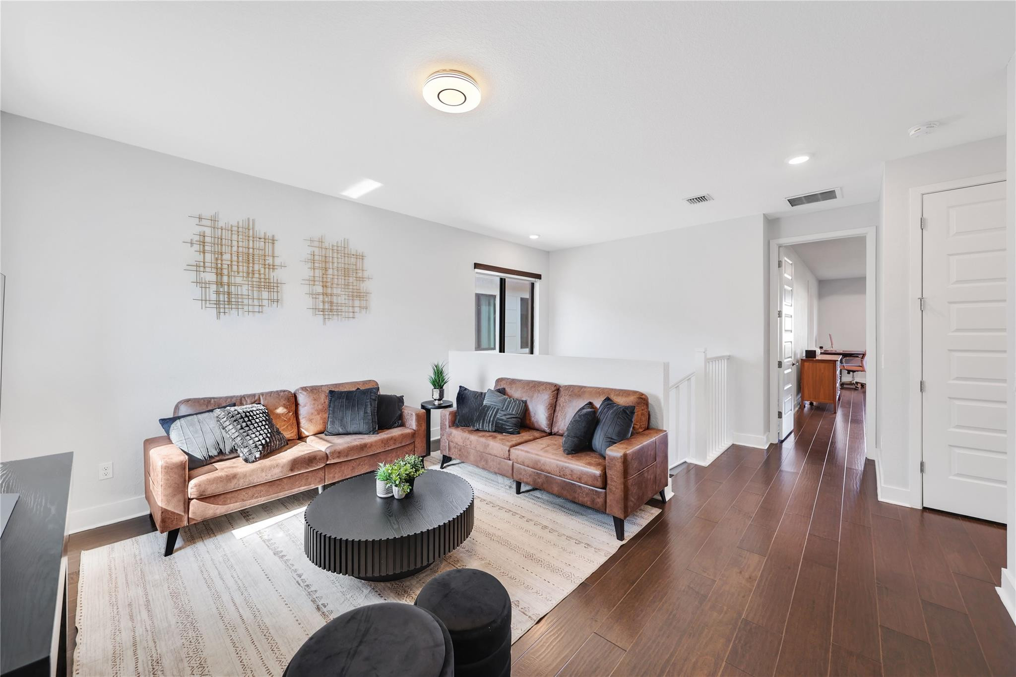 10705 Aqua Ct