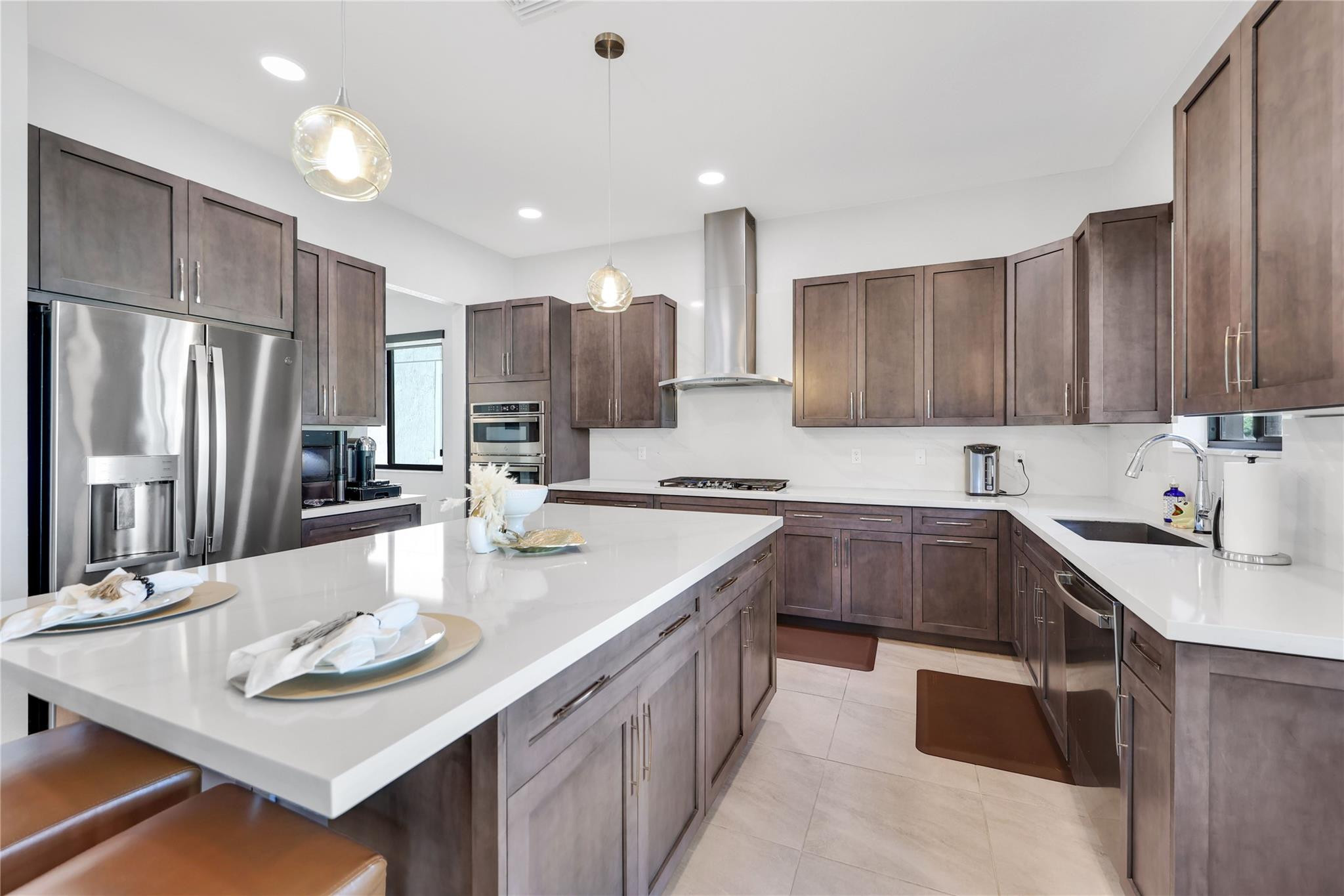 10705 Aqua Ct