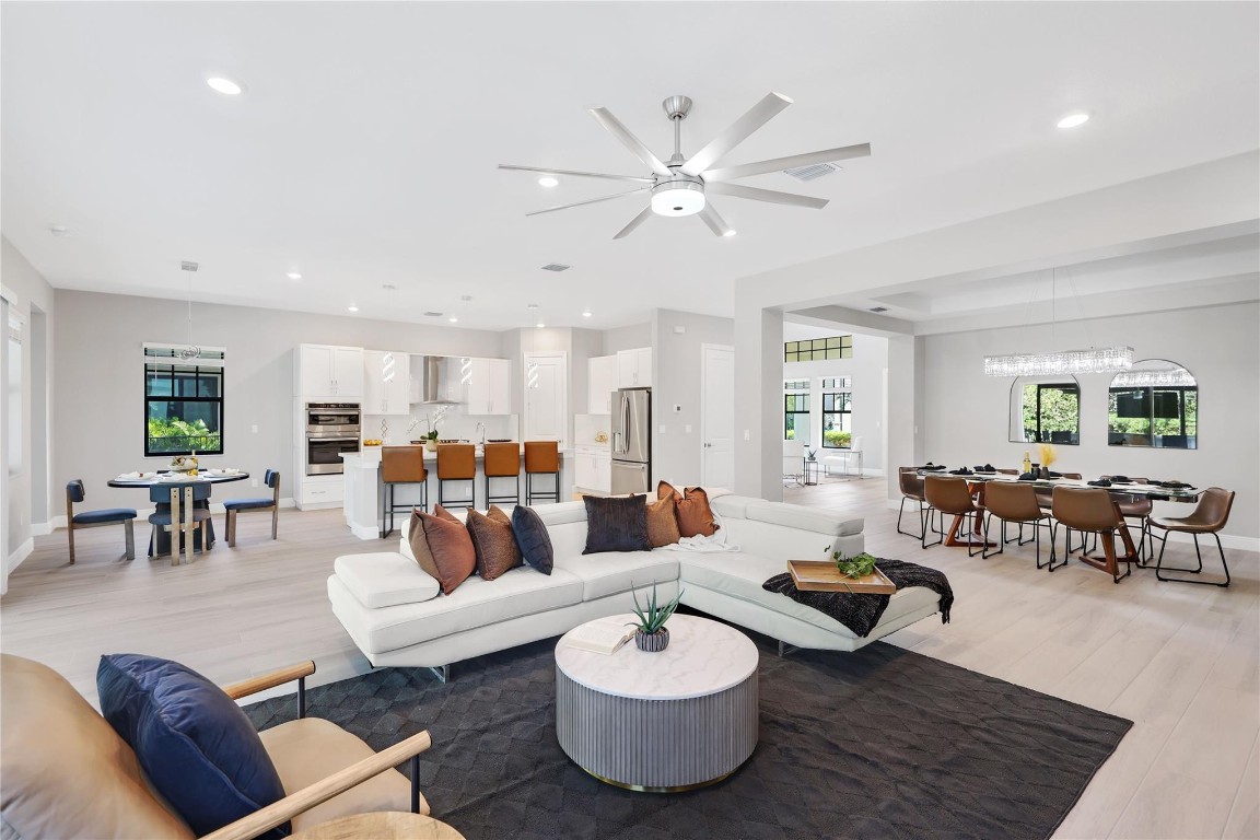 12043 N Baypoint Cir