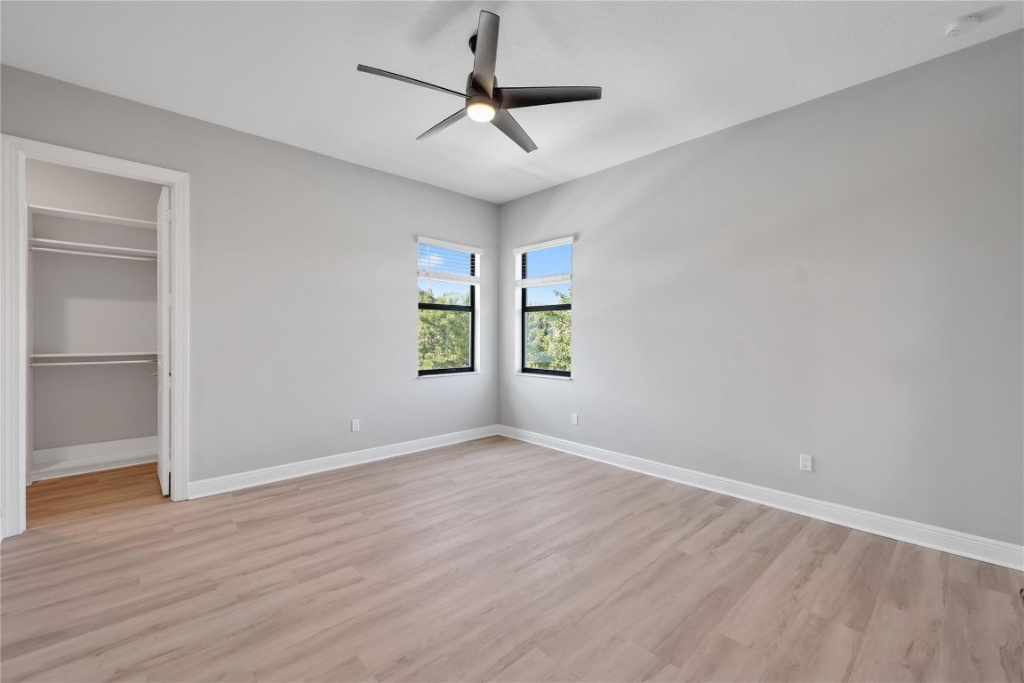 12043 N Baypoint Cir