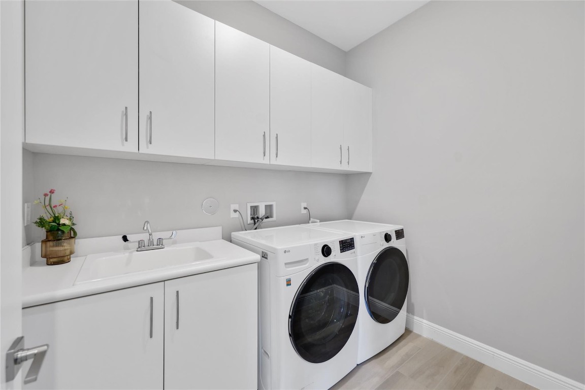 12043 N Baypoint Cir