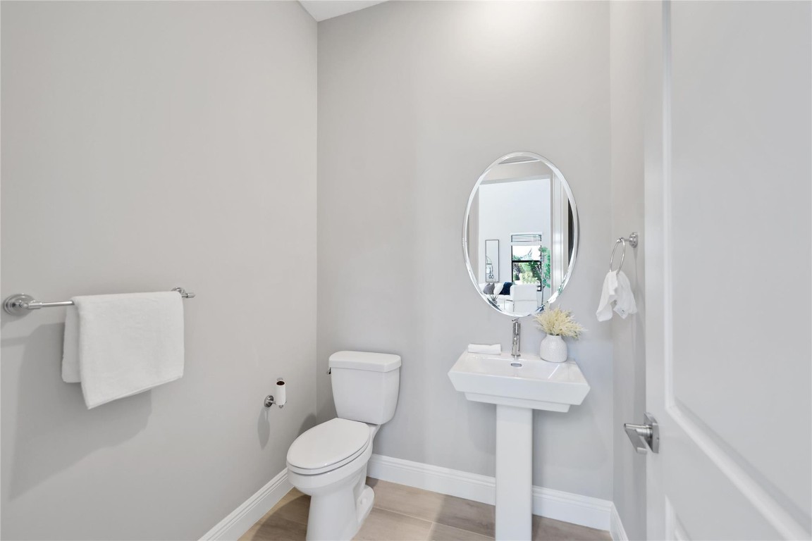 12043 N Baypoint Cir