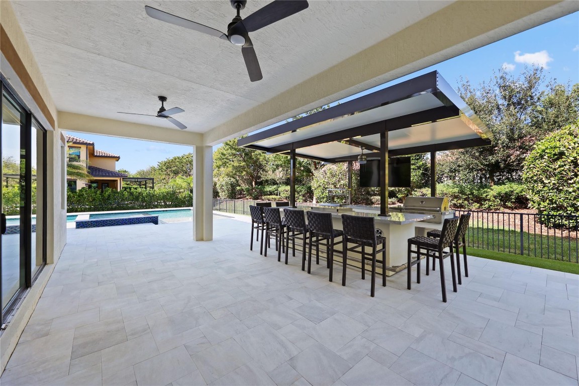 12043 N Baypoint Cir