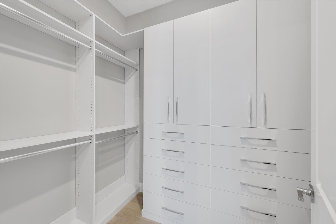 12043 N Baypoint Cir