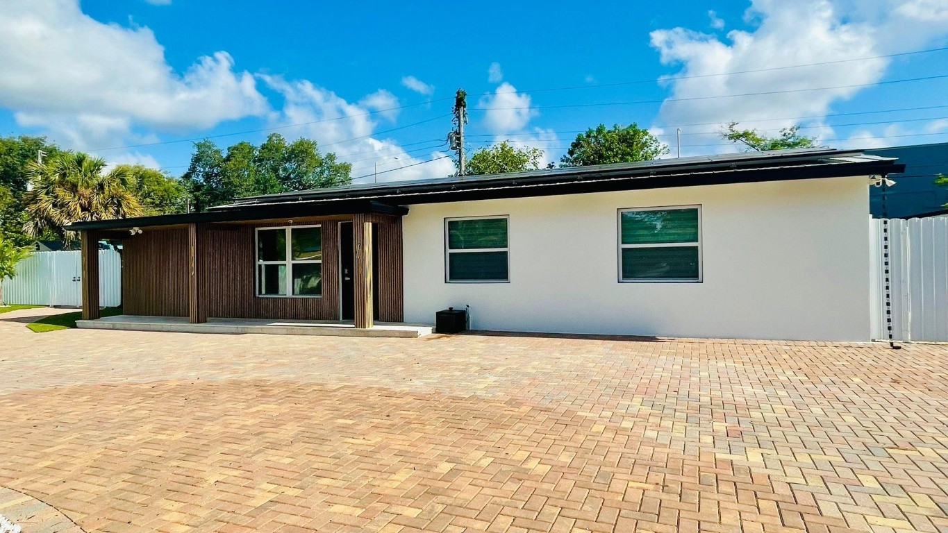 1031 NW 49th Street, Fort Lauderdale