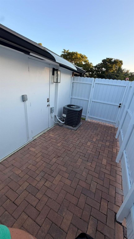 1031 NW 49th Street, Fort Lauderdale