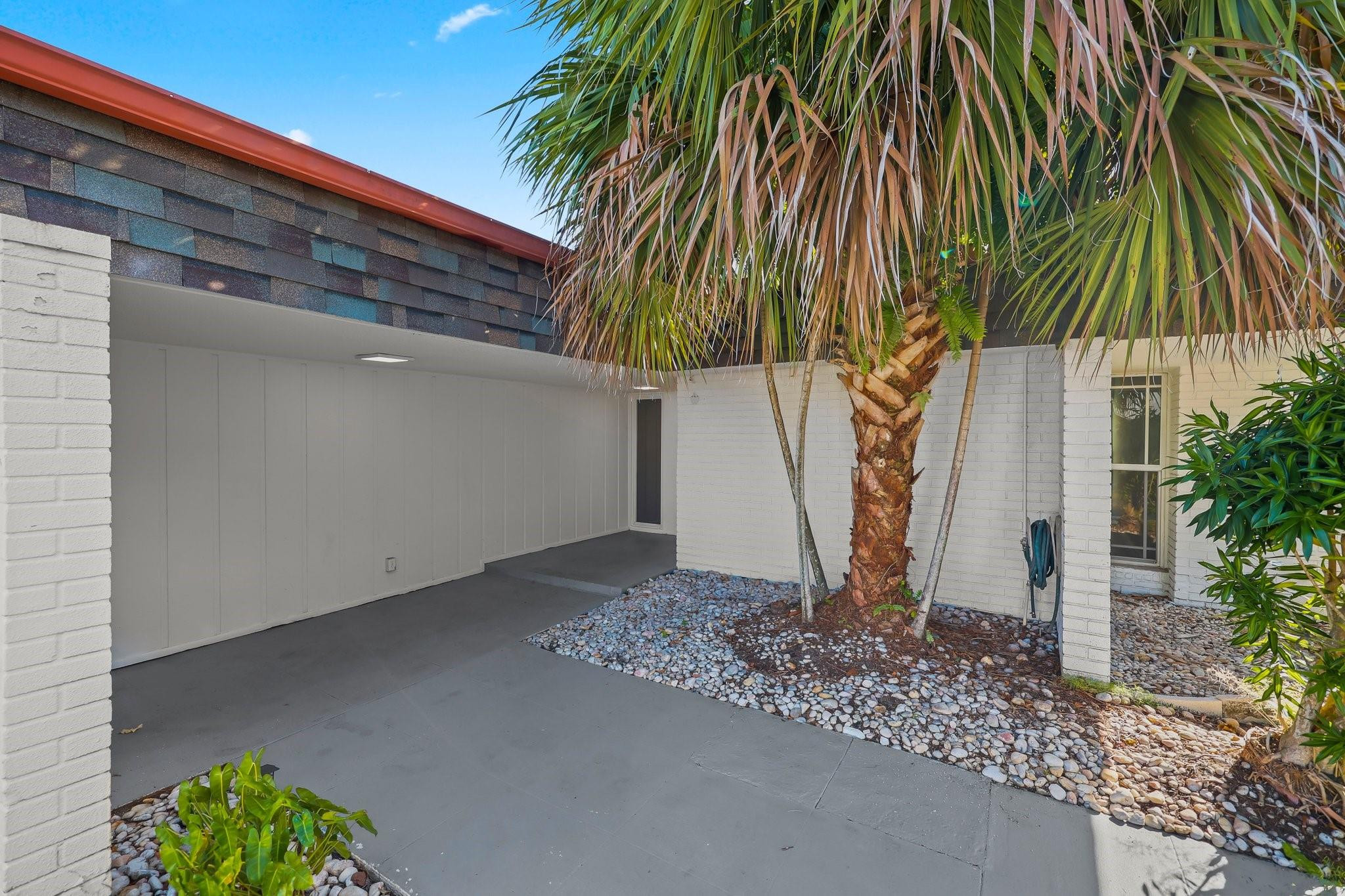 6104 White Oak Lane, Tamarac