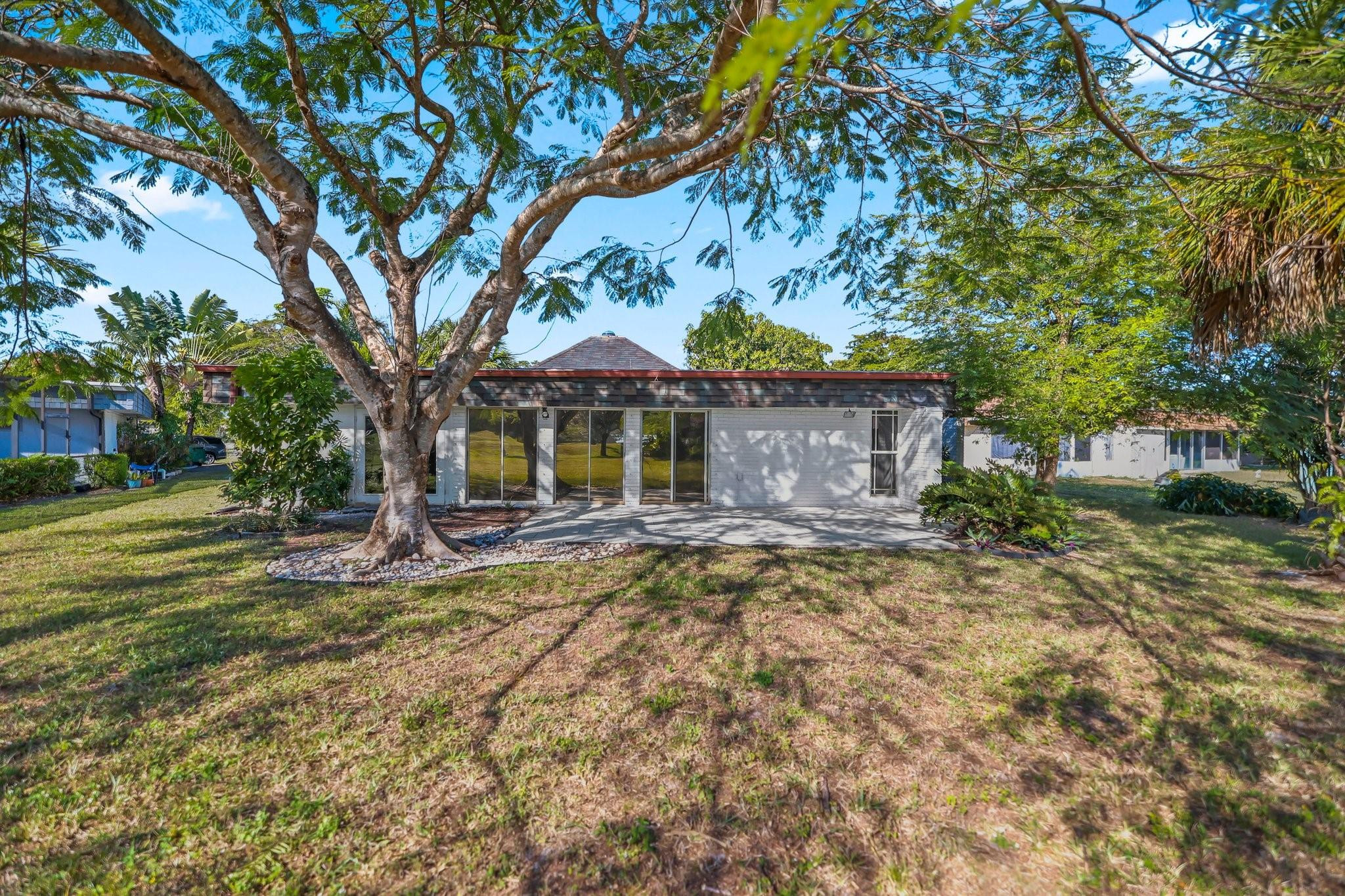 6104 White Oak Lane, Tamarac