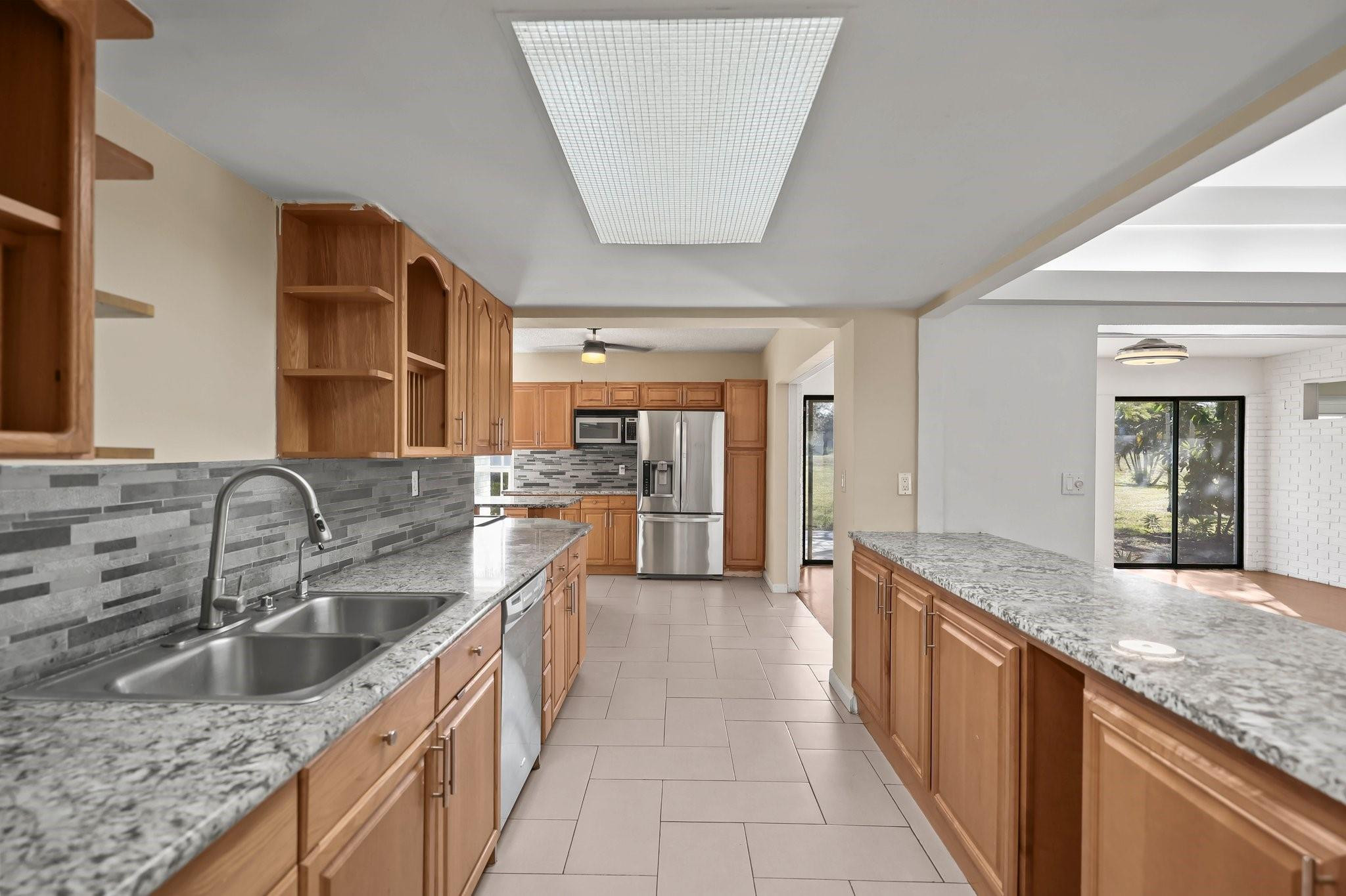 6104 White Oak Lane, Tamarac