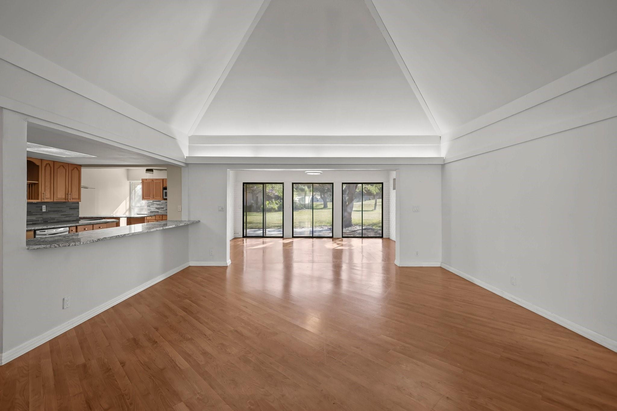 6104 White Oak Lane, Tamarac