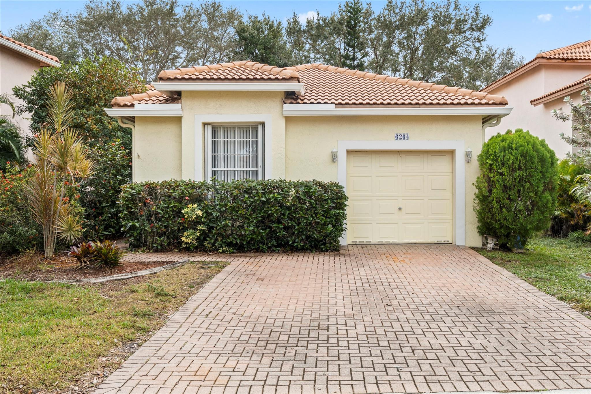 6264 NW 38th Drive