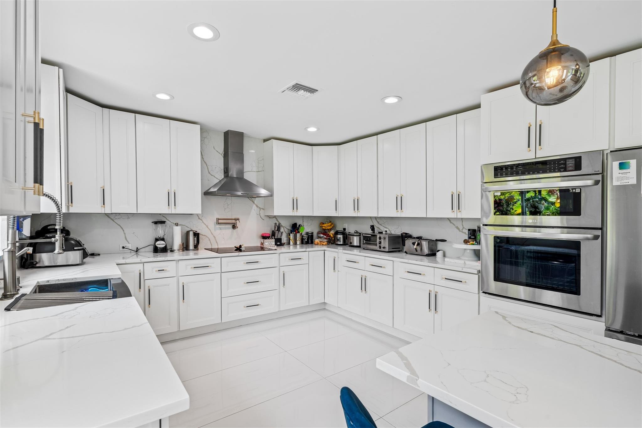 5450 NW 122nd Drive