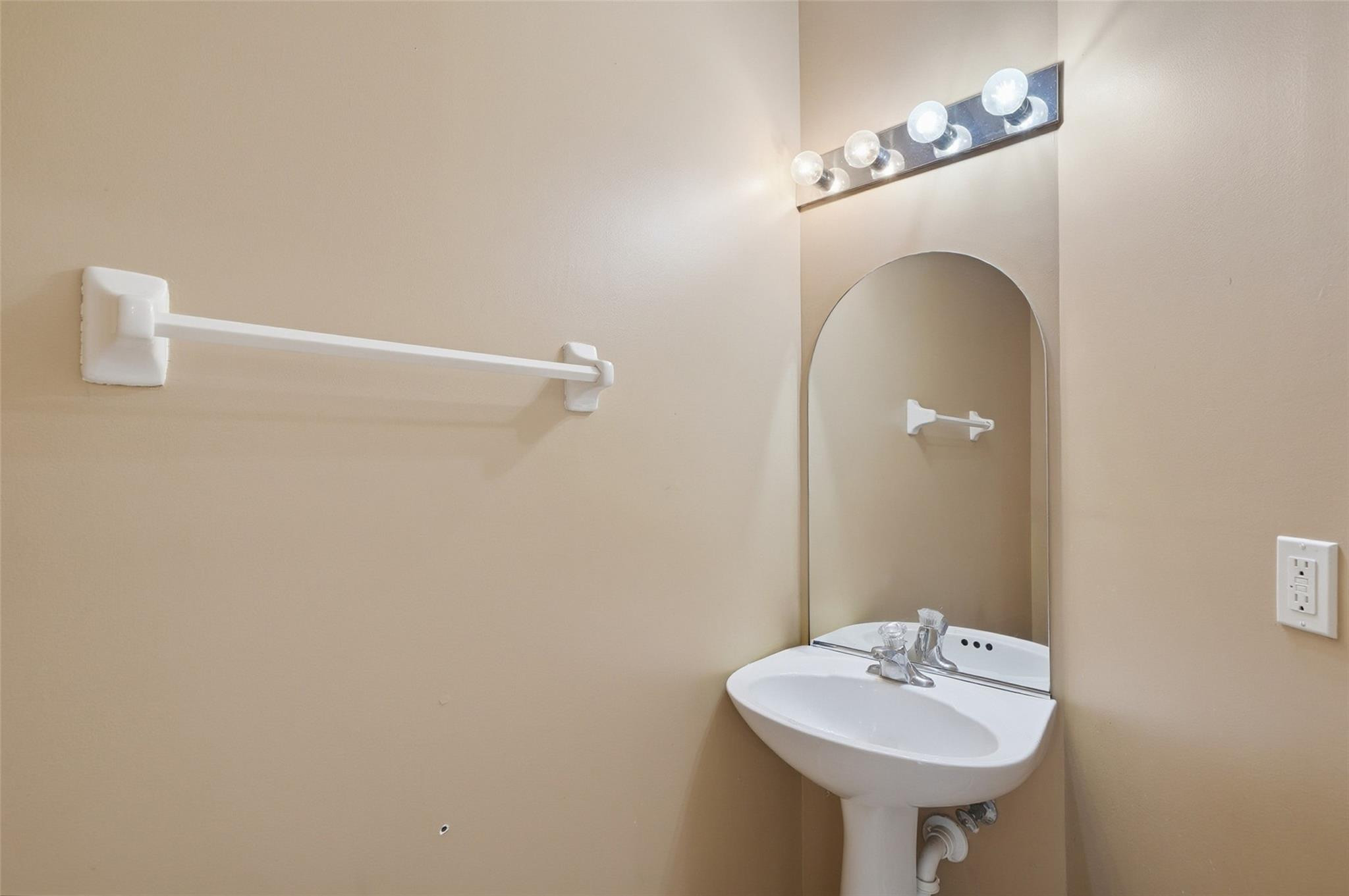 8108 Prestige Commons Drive