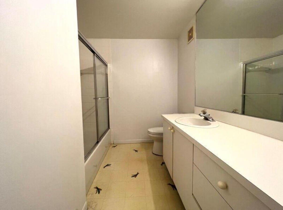 10225 NW 33rd Street