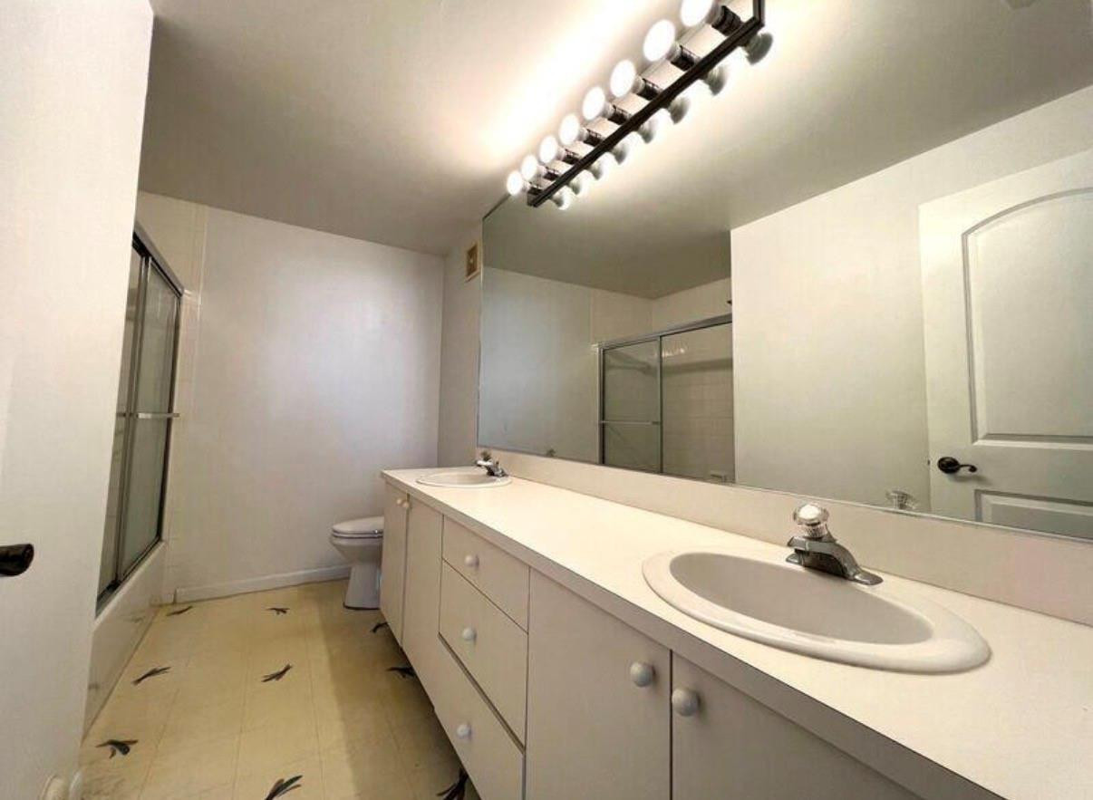 10225 NW 33rd Street