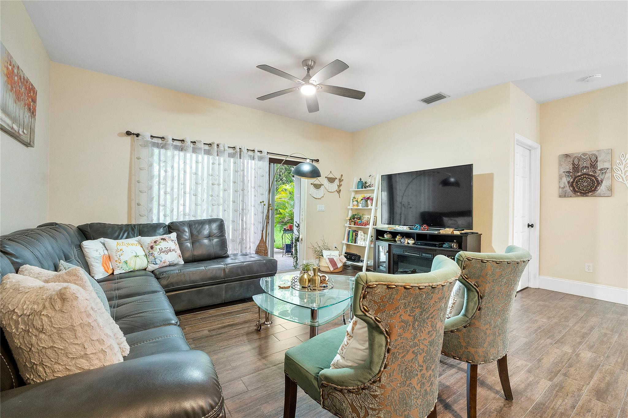 1273 SW 48th Terrace