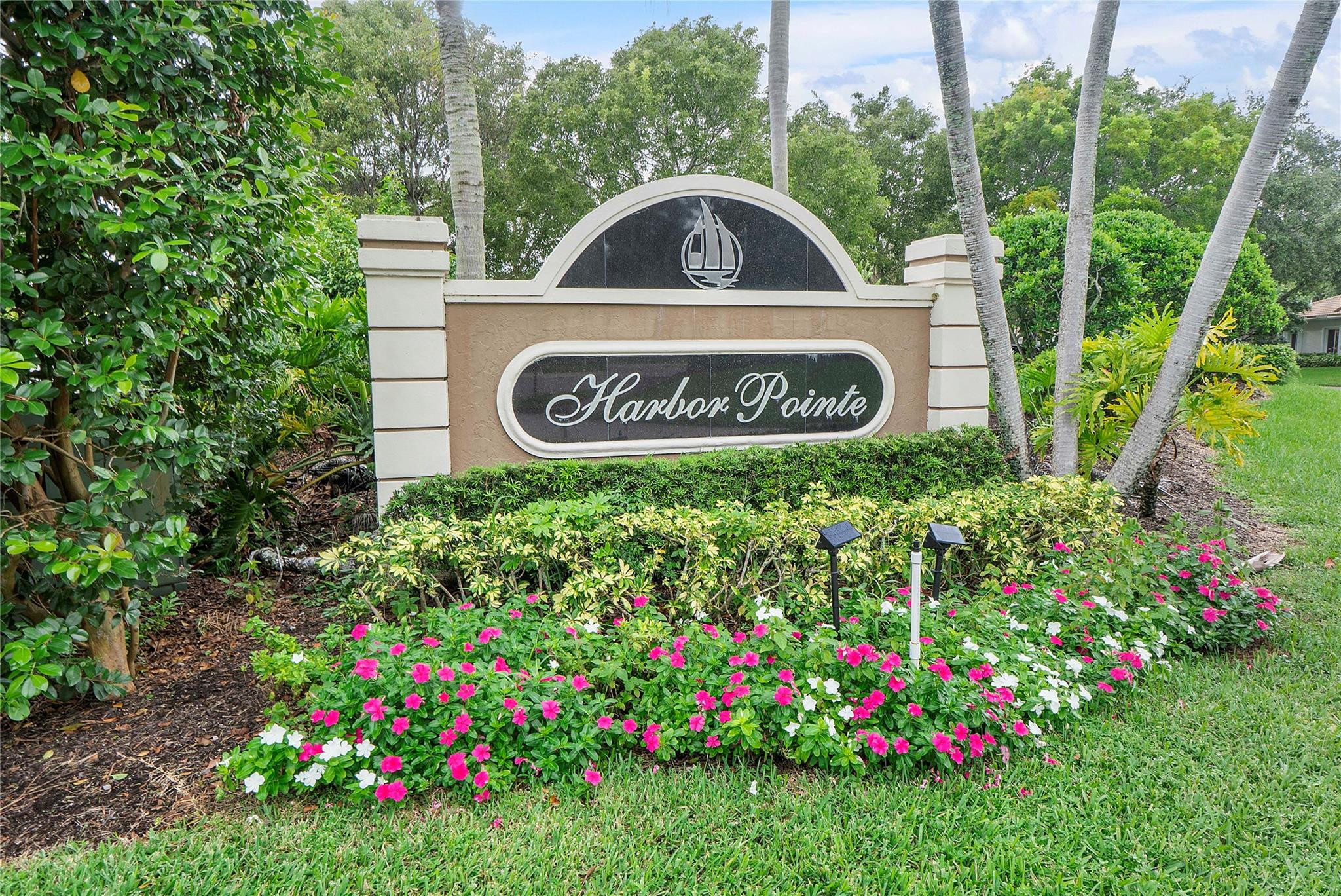 1273 SW 48th Terrace