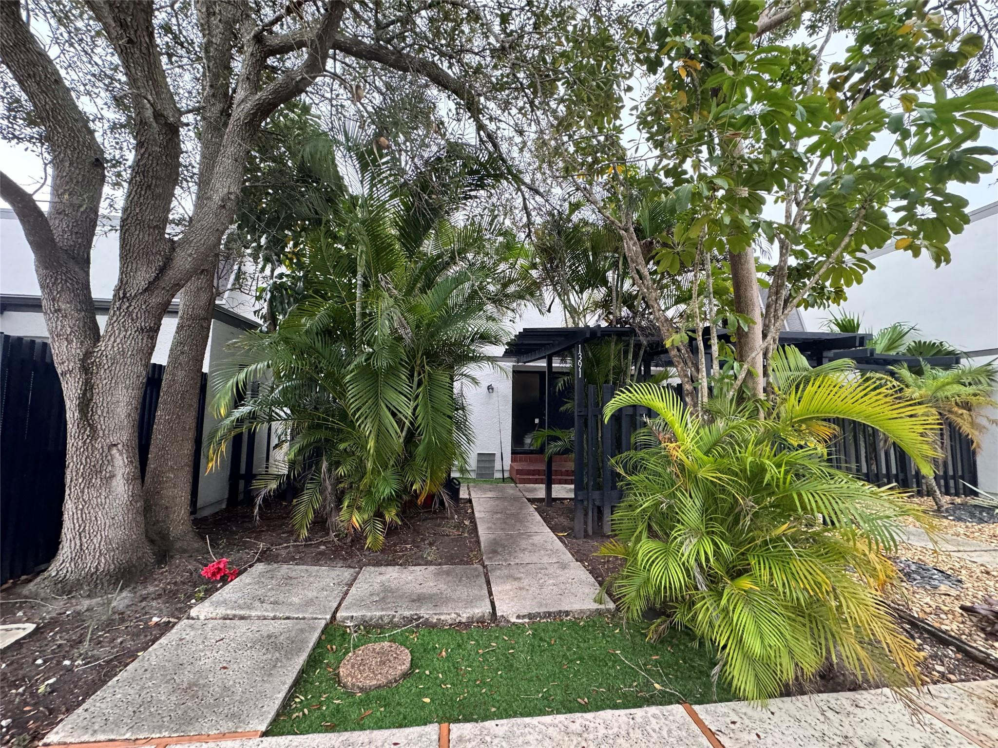1391 E Golfview Drive 1391