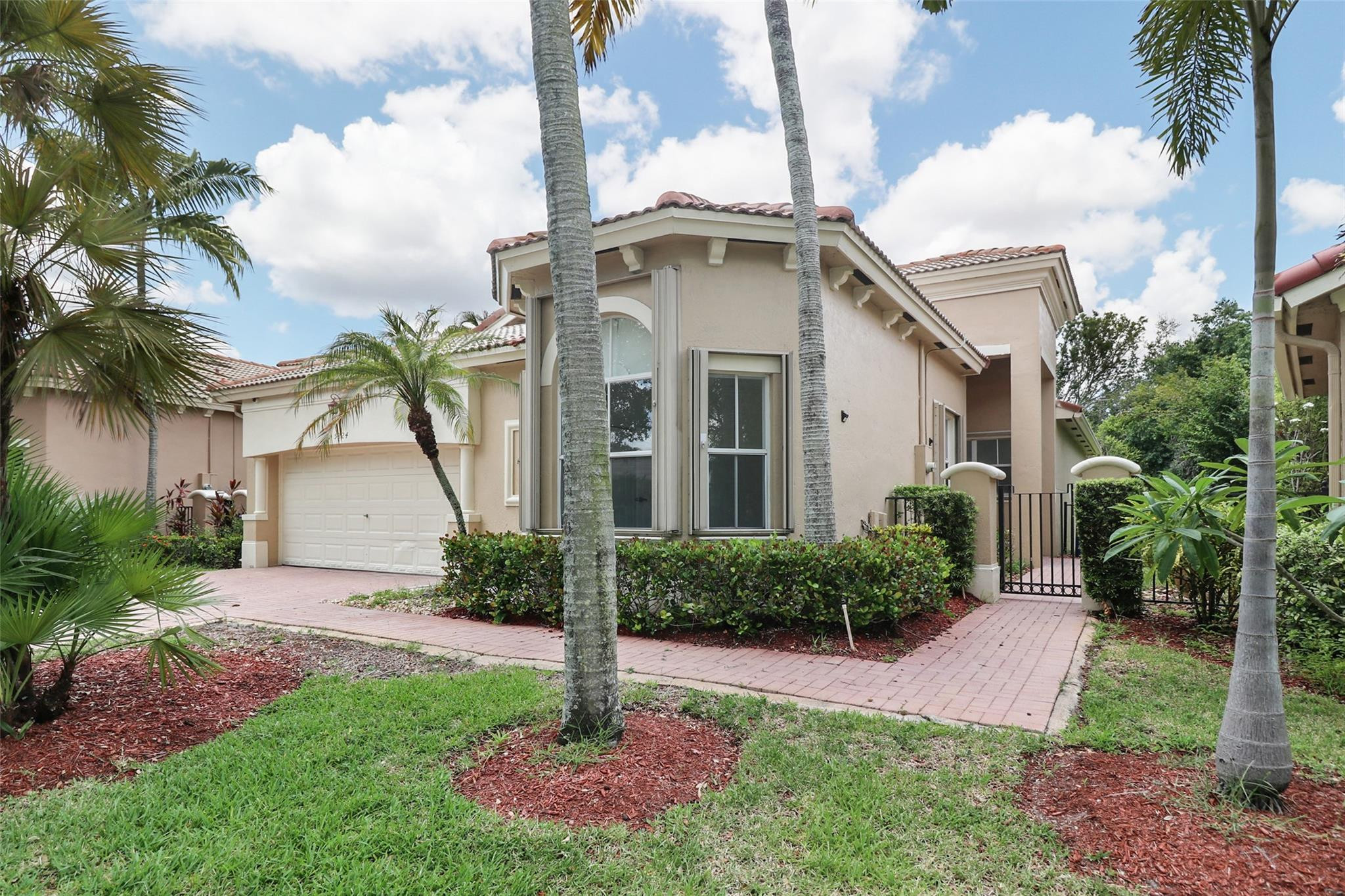 5824 NW 120th Avenue