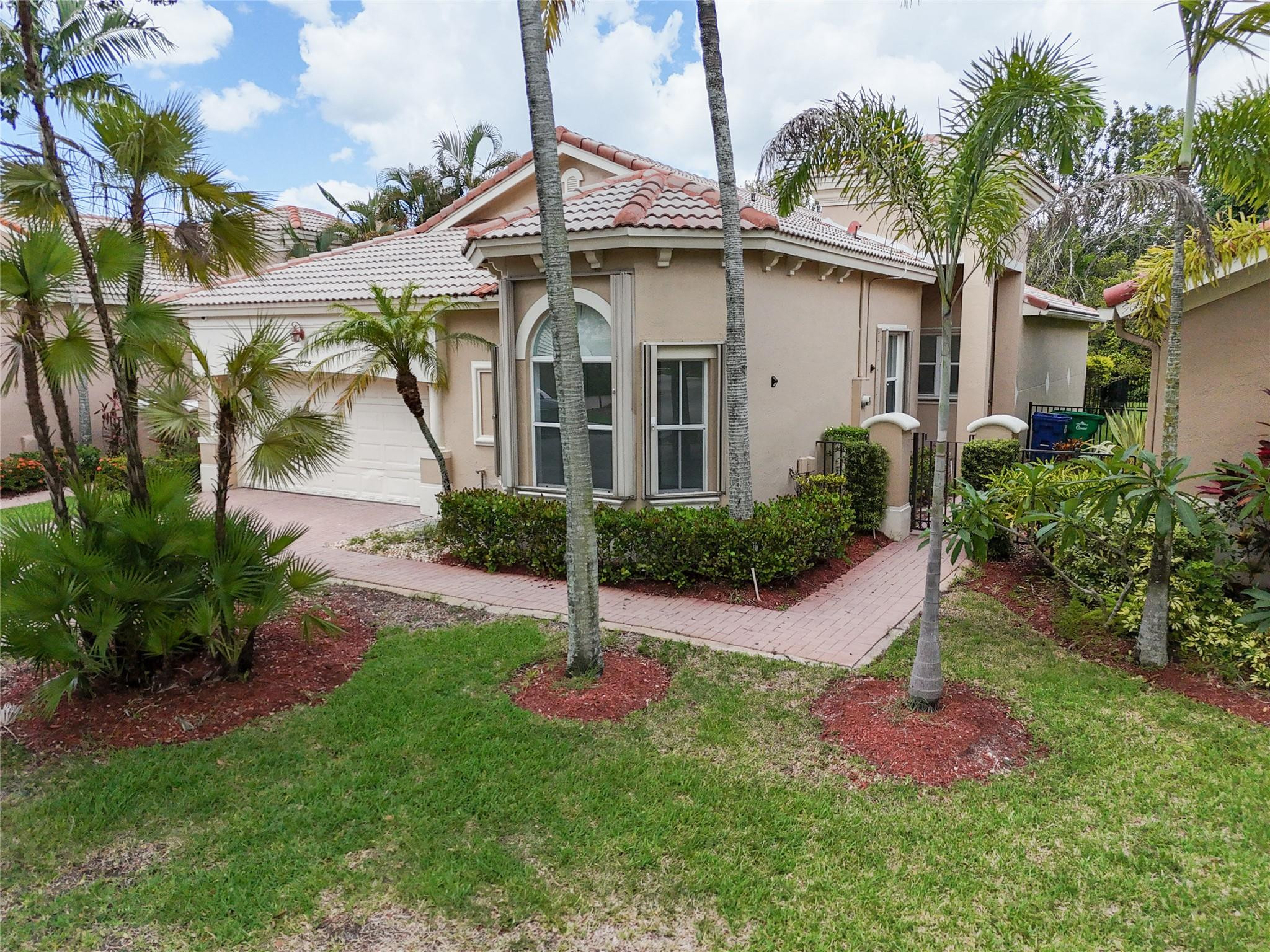 5824 NW 120th Avenue