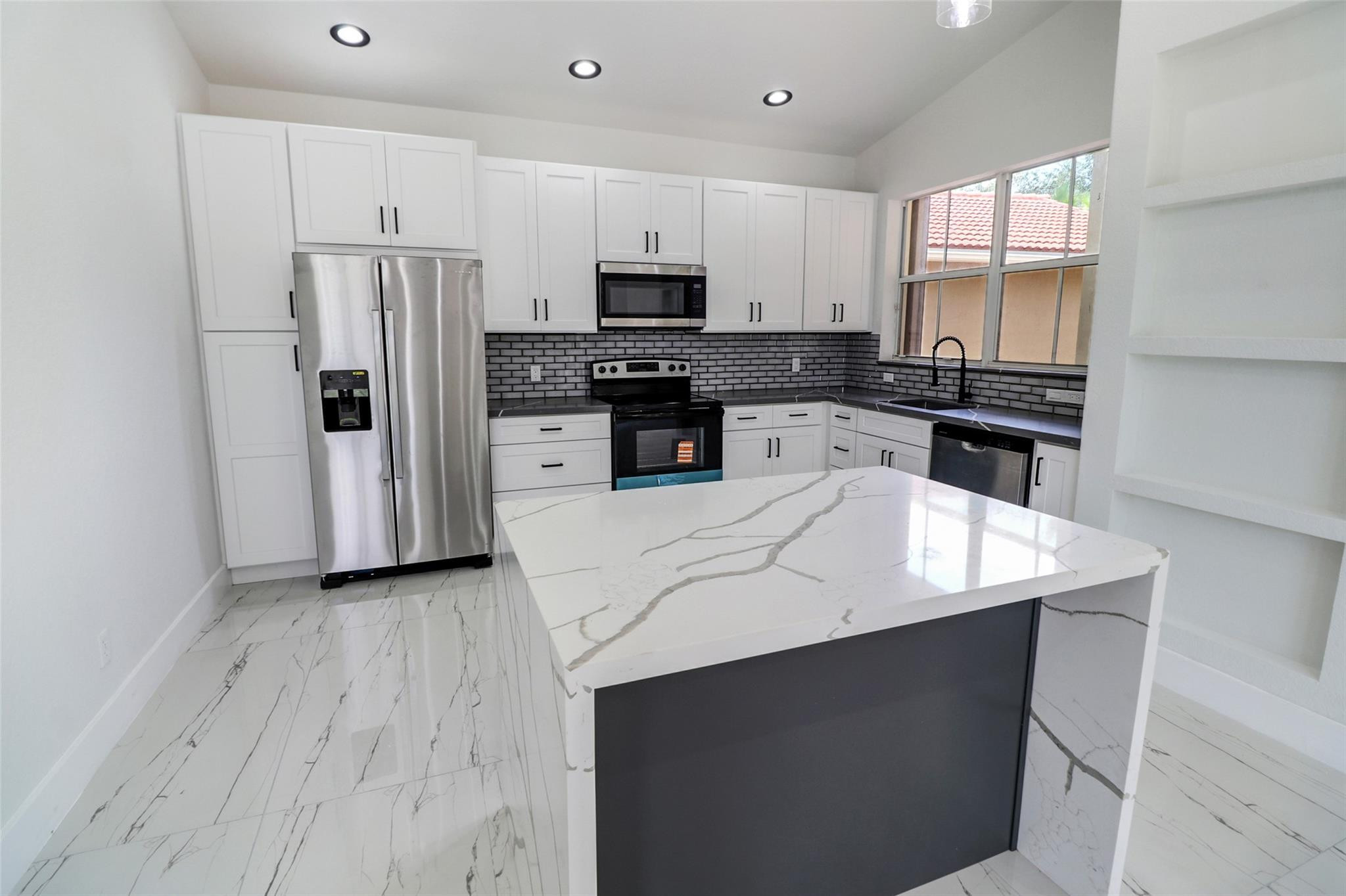 5824 NW 120th Avenue