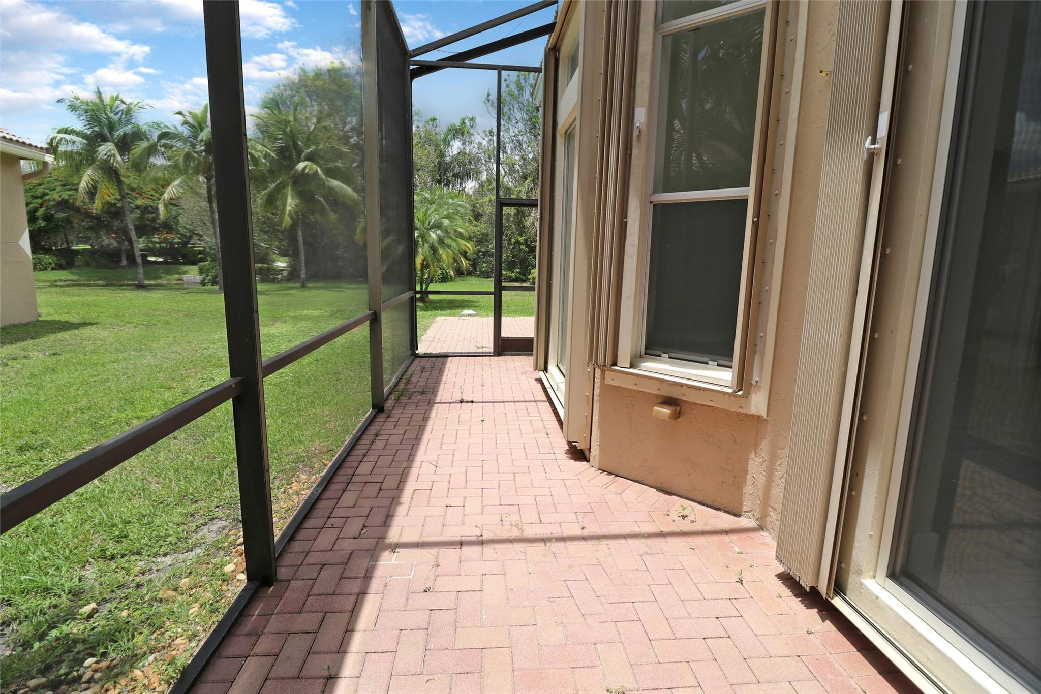 5824 NW 120th Avenue