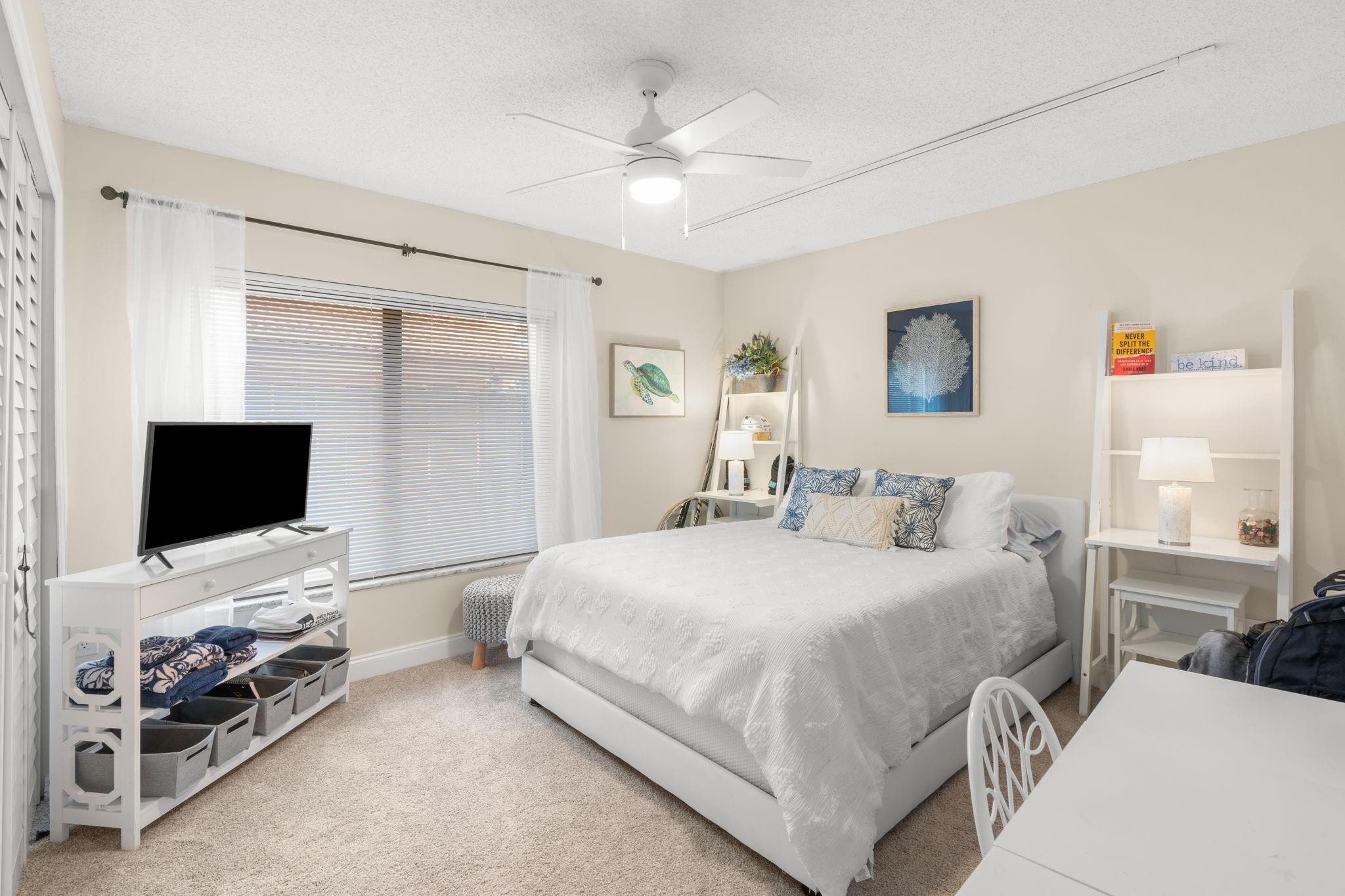 7554 Black Olive Avenue