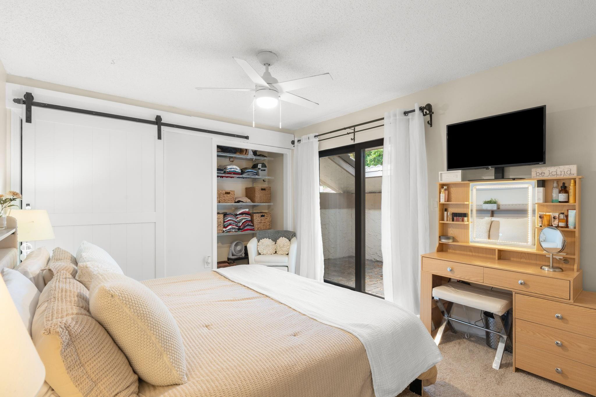 7554 Black Olive Avenue