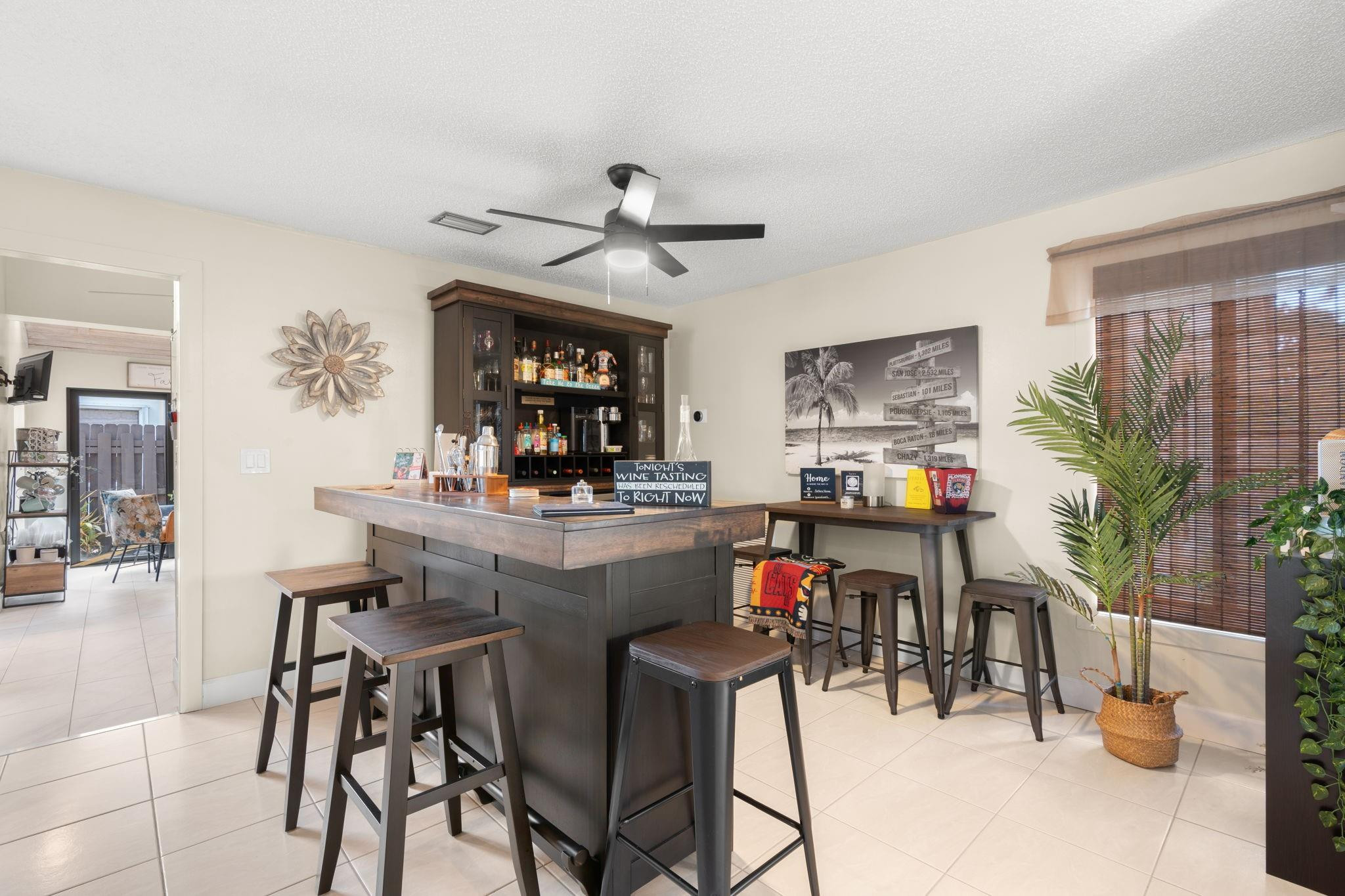 7554 Black Olive Avenue