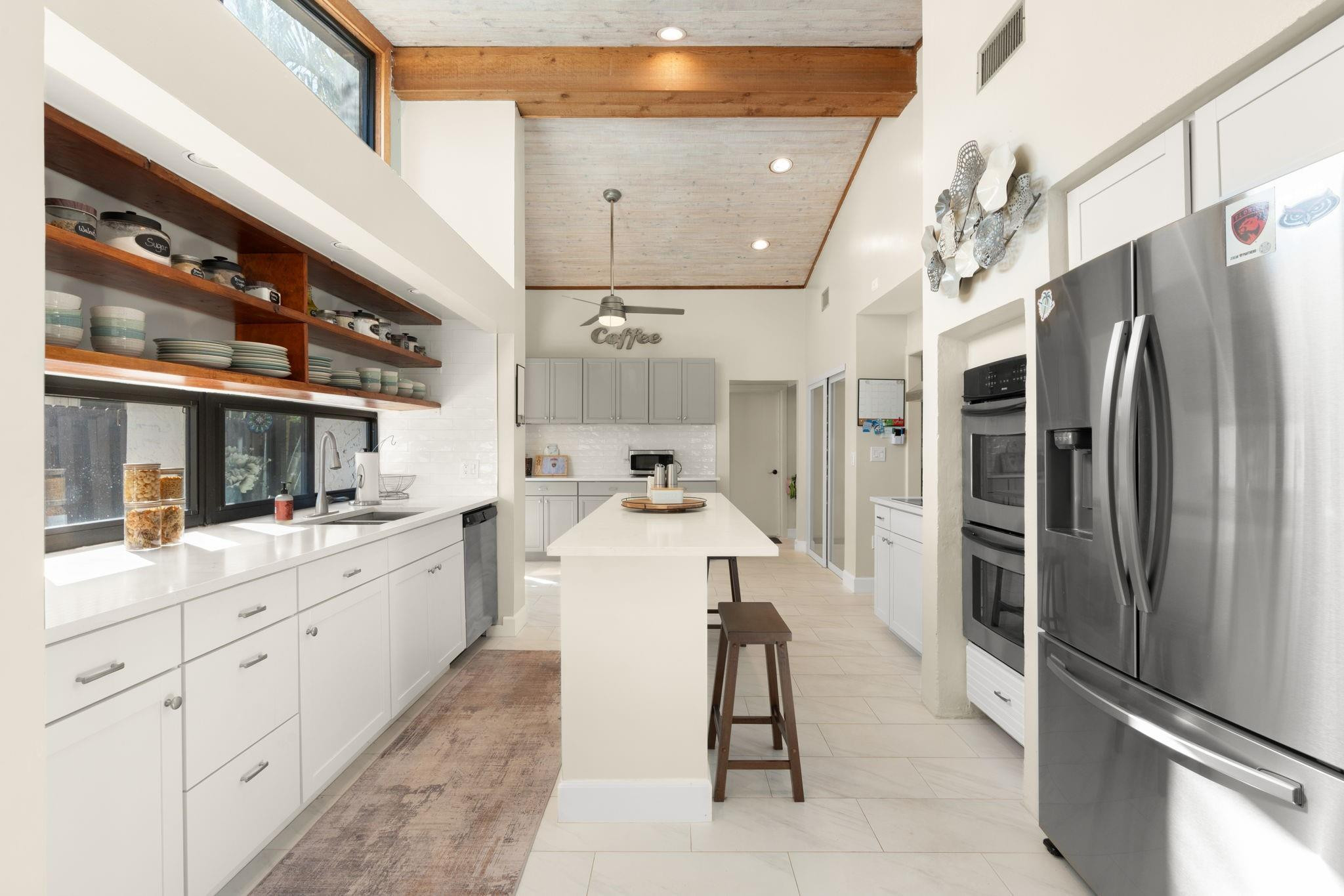 7554 Black Olive Avenue