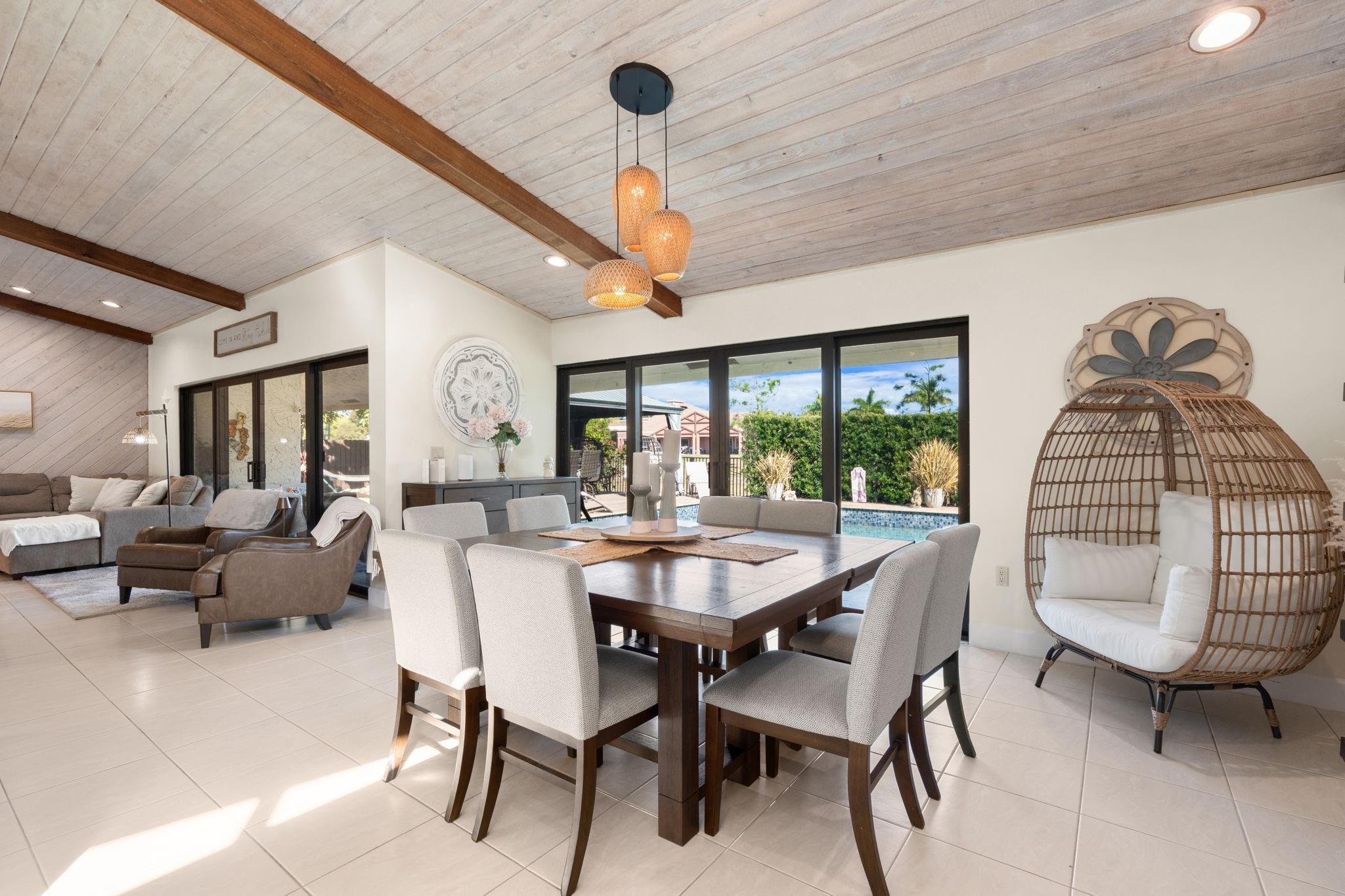 7554 Black Olive Avenue