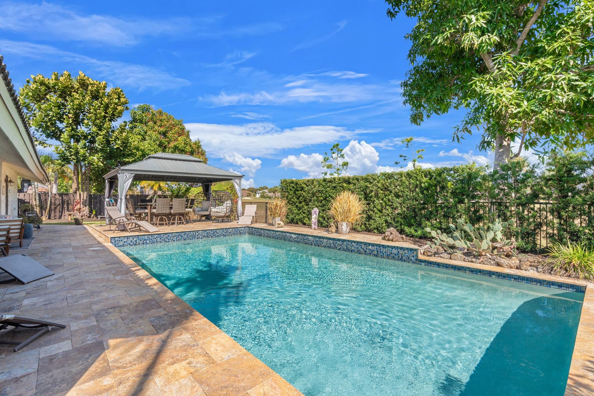 7554 Black Olive Avenue