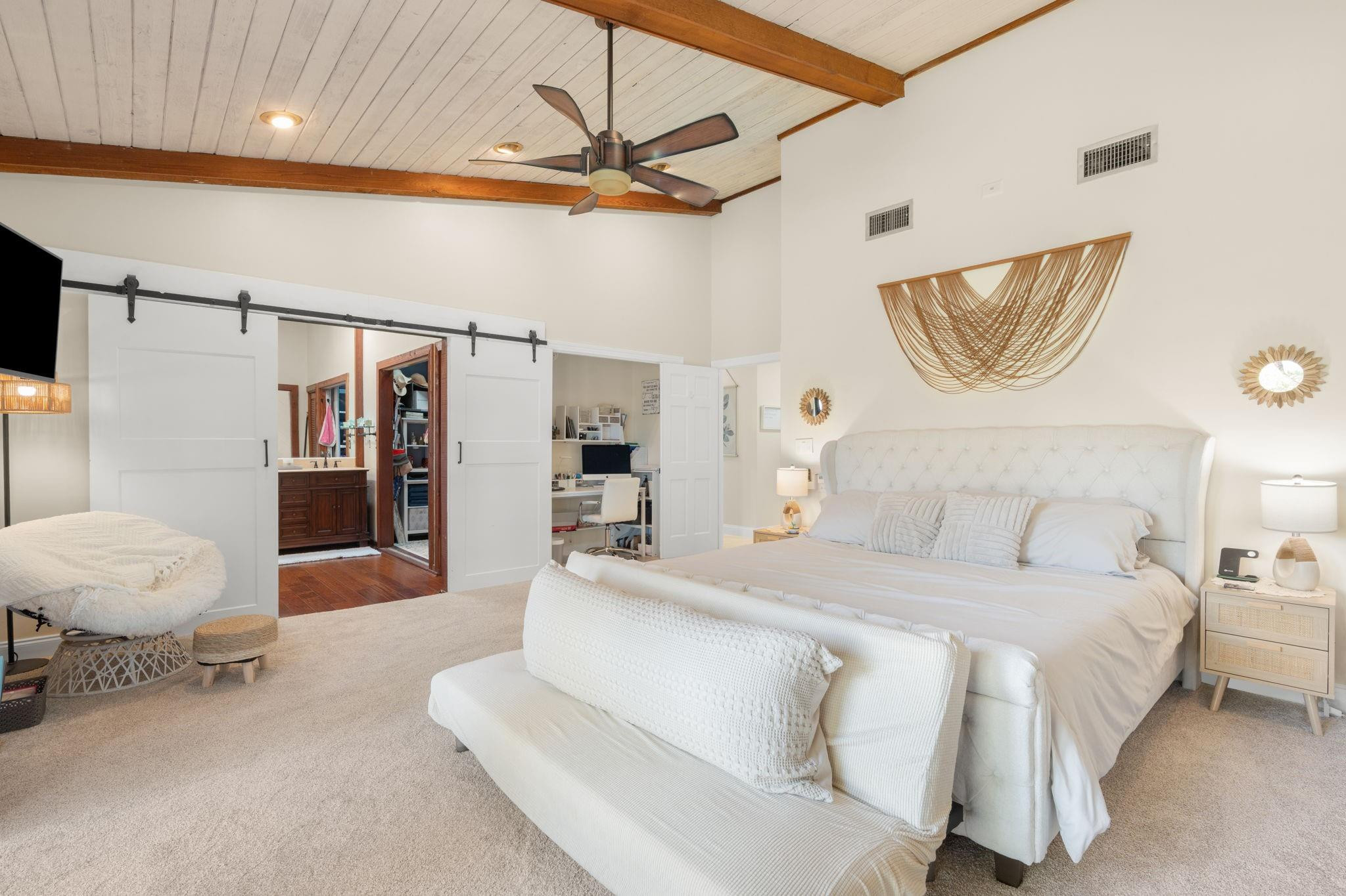 7554 Black Olive Avenue